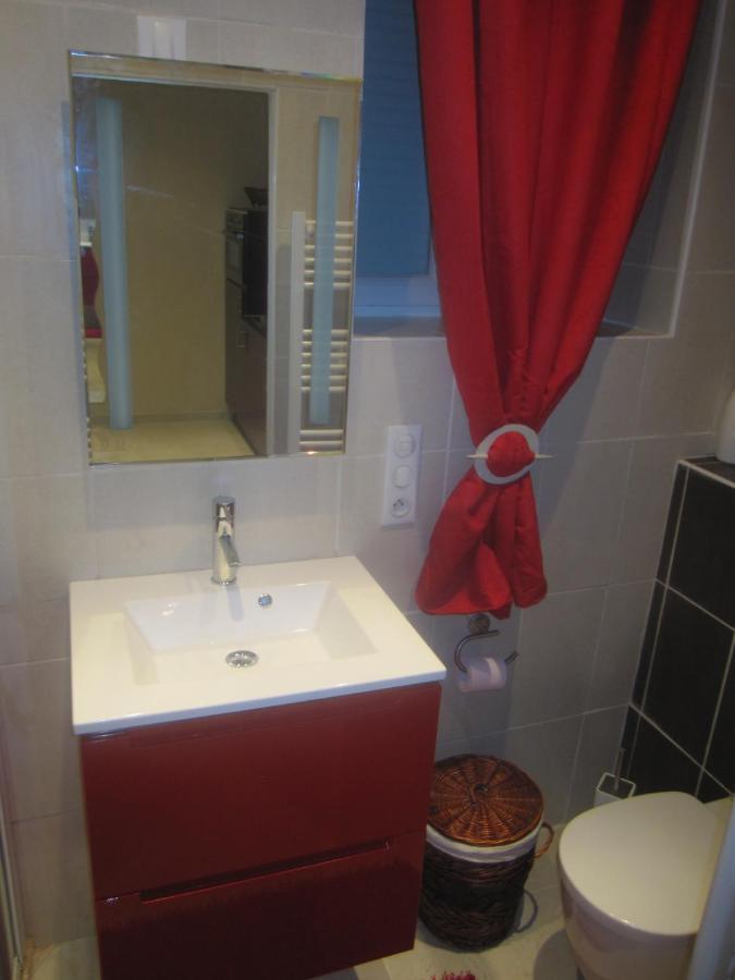 Meuble De 25m² Proche De La Appartement