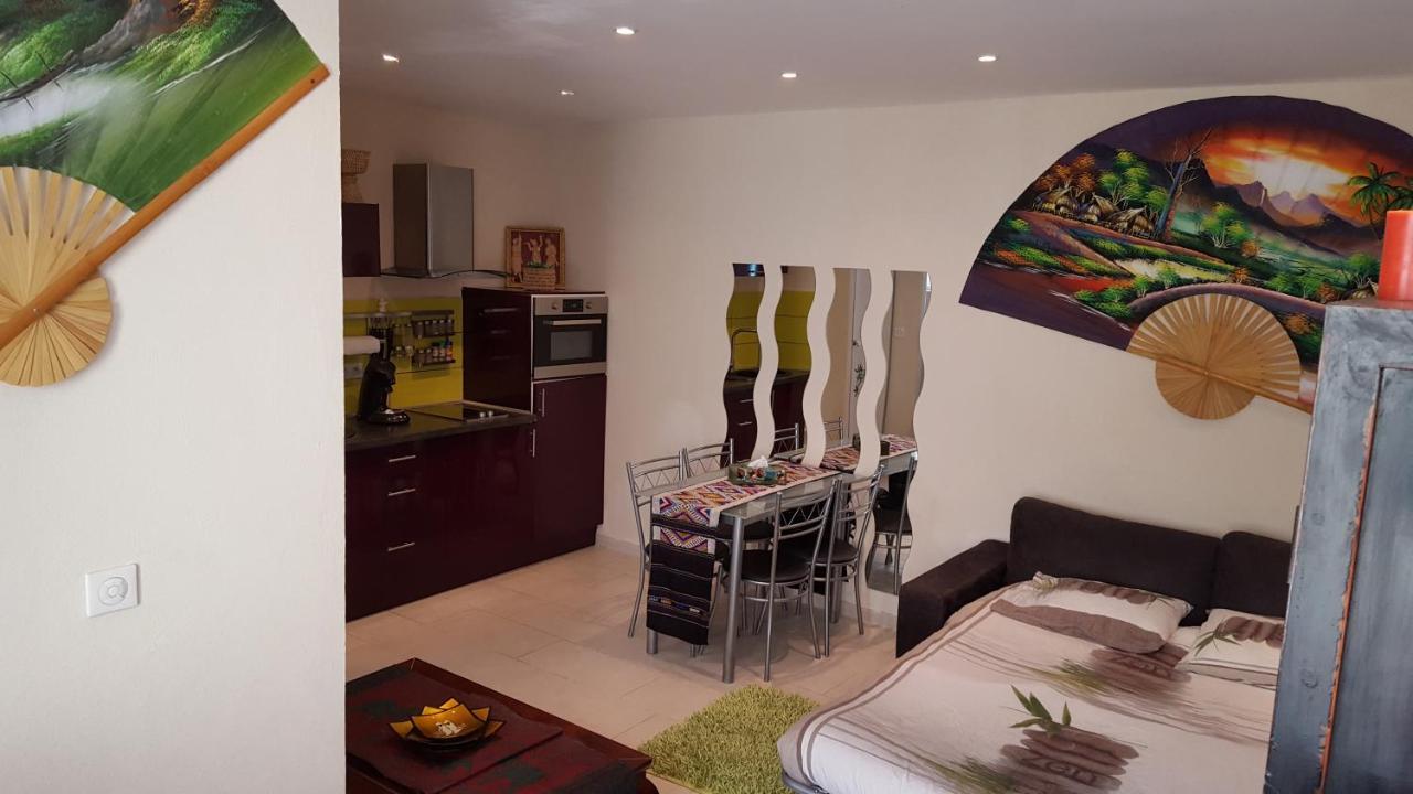 Meuble De 25m² Proche De La Appartement *